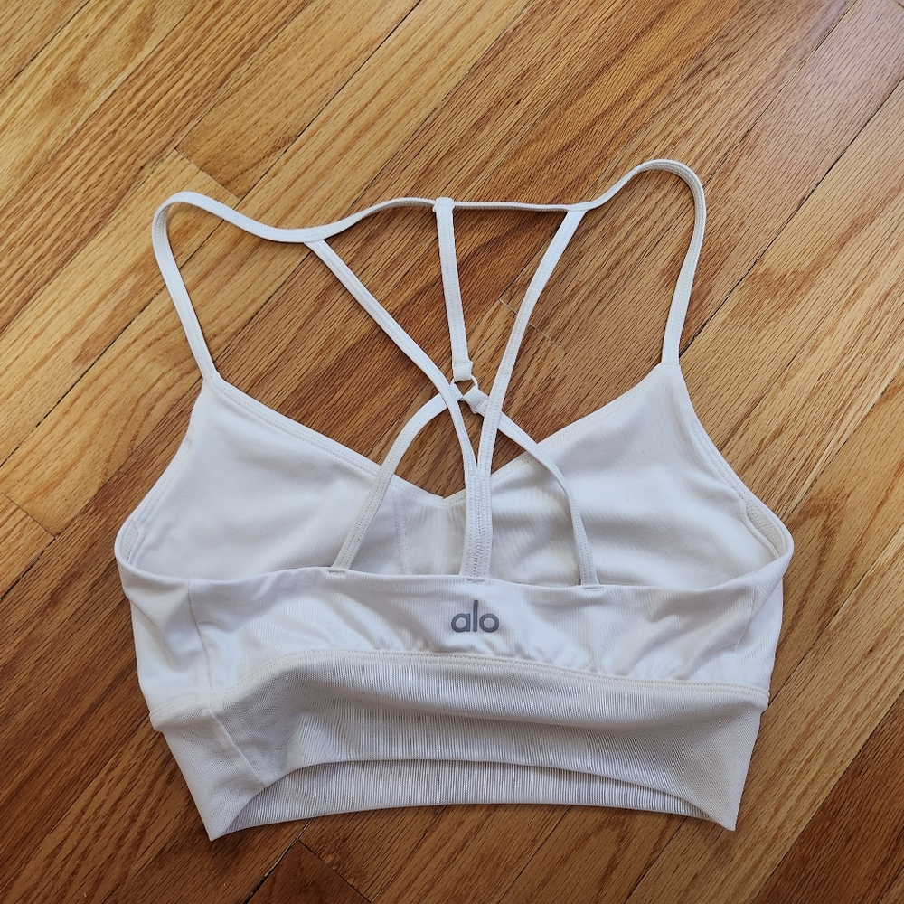 Alo Lavish Sports Bra size xs - Picture 3 of 6